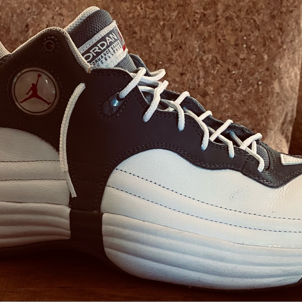 jordan jumpman team 4